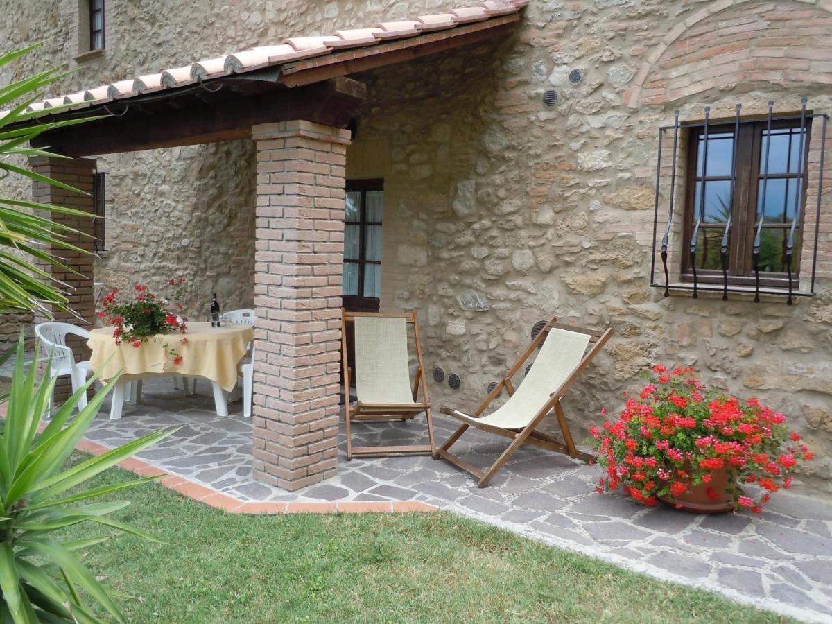 Agriturismo Casale Giulia Вольтерра Экстерьер фото